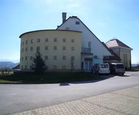 Bed & Breakfast Vila Otocec 3*
