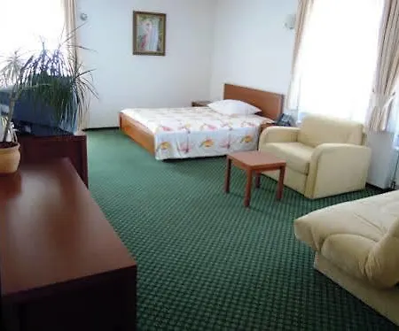 Vila Otocec לינה וארוחת בוקר